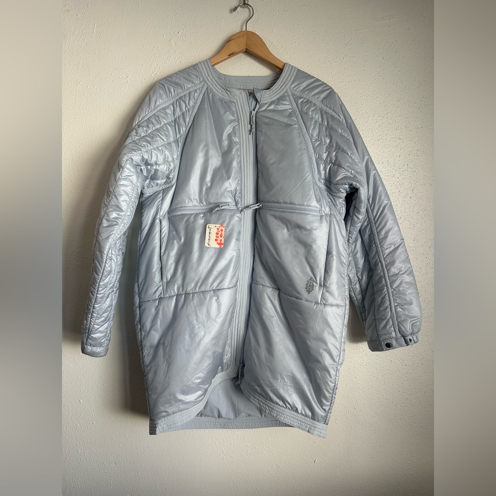 NWT Free People Movement Light As A Feather Packable Ice Gray Tunic Liner - XS